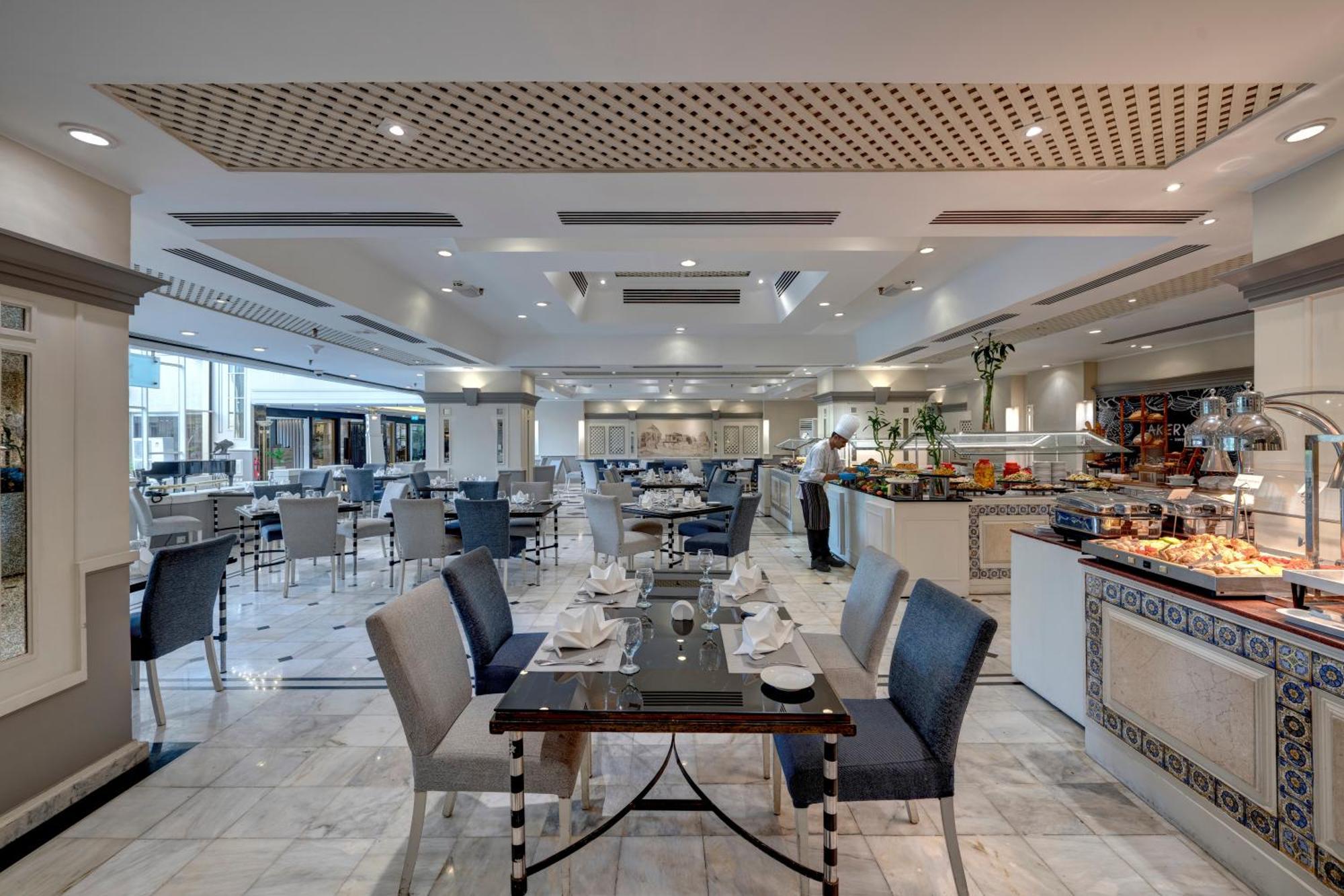 Karachi Marriott Hotel Екстериор снимка