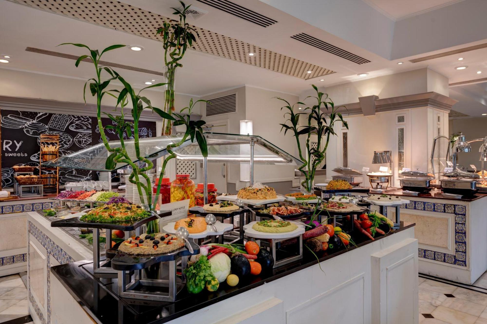 Karachi Marriott Hotel Екстериор снимка