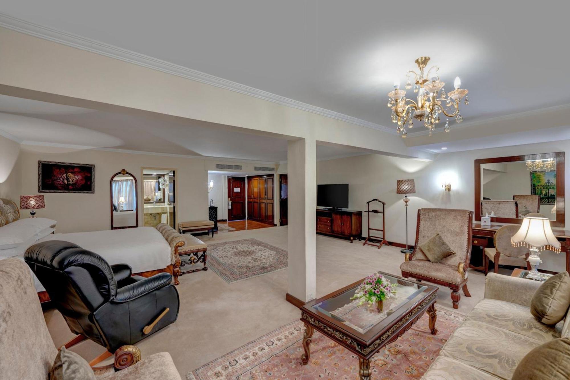 Karachi Marriott Hotel Екстериор снимка