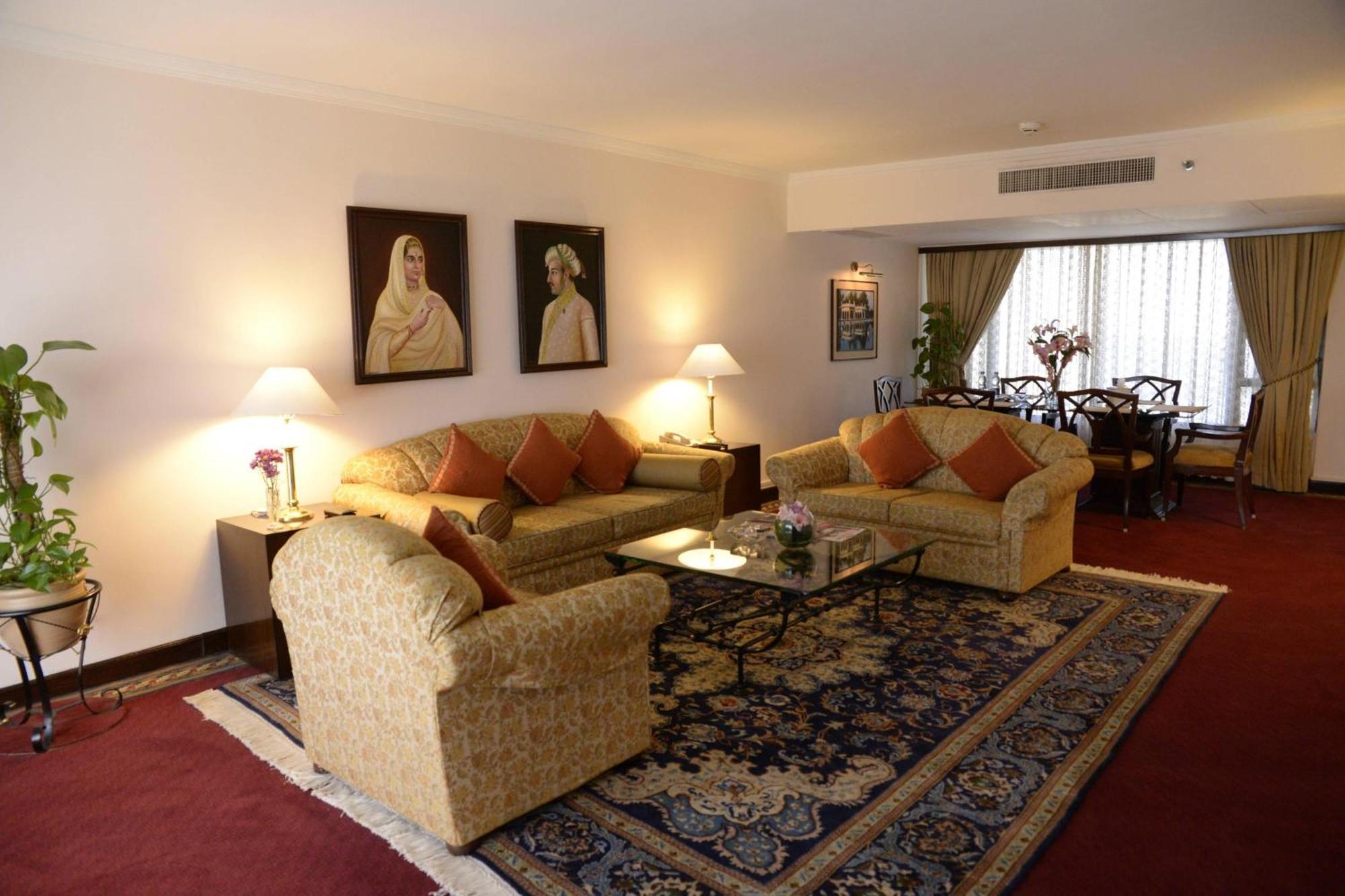 Karachi Marriott Hotel Екстериор снимка